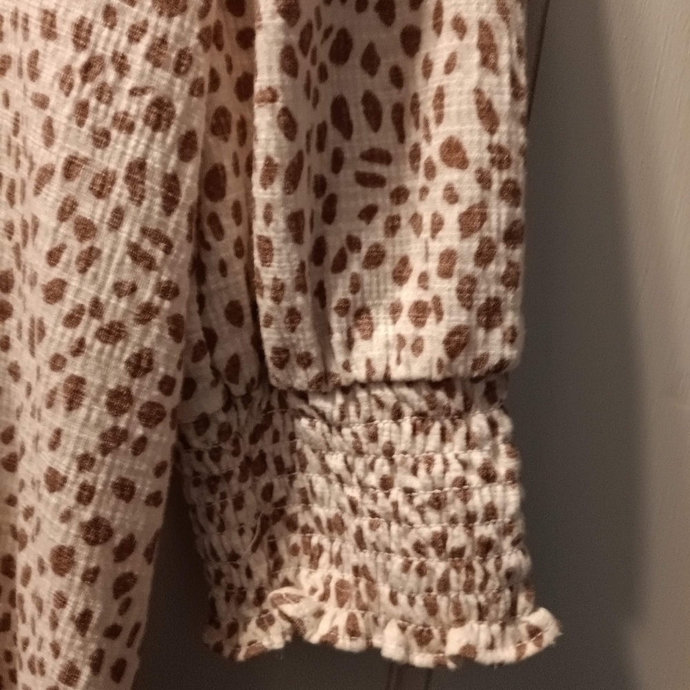 🤠Nine West Animal Print Short Sleeve Blouse Size XS - Picture 3 of 4